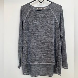 Michael Stars Women’s OS long sleeve shirt grey black soft
